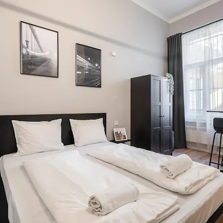 R38 - Boutique By Bqa 布达佩斯