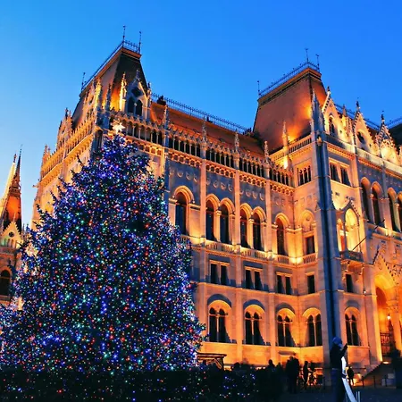 R38 - Boutique By Bqa * Budapest